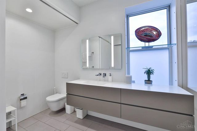 1826 Elm Street, Cincinnati, OH 45202