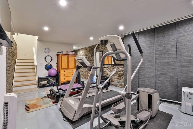 1826 Elm Street, Cincinnati, OH 45202