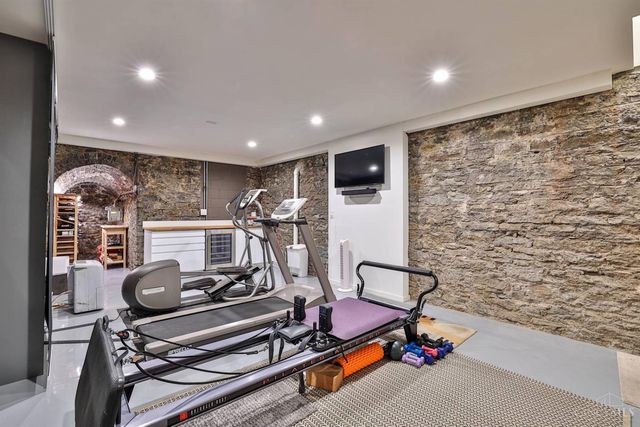 1826 Elm Street, Cincinnati, OH 45202