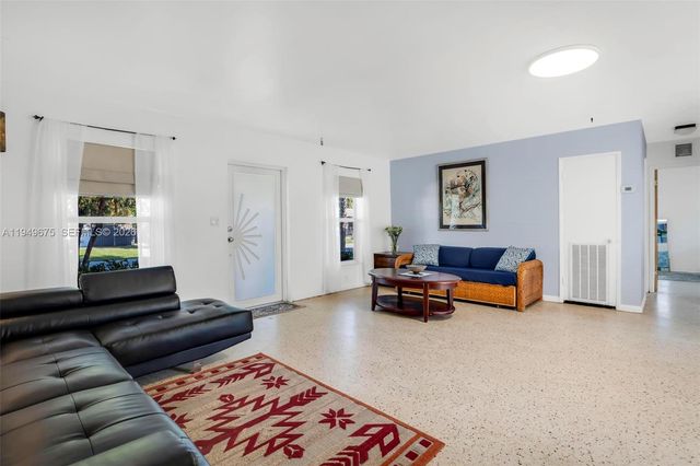 2320 Funston St, Hollywood, FL 33020