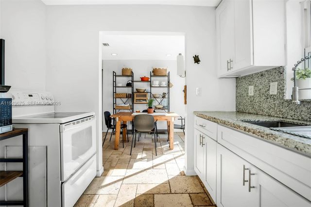 2320 Funston St, Hollywood, FL 33020