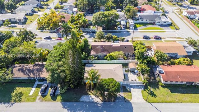 2320 Funston St, Hollywood, FL 33020