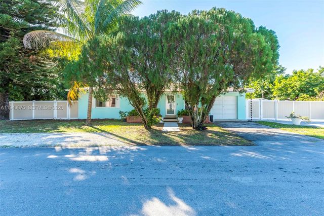 2320 Funston St, Hollywood, FL 33020