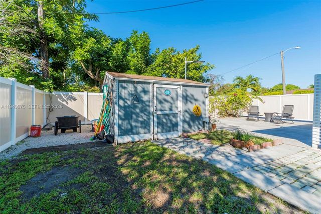 2320 Funston St, Hollywood, FL 33020