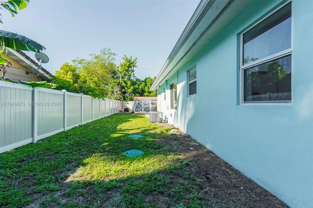 2320 Funston St, Hollywood, FL 33020