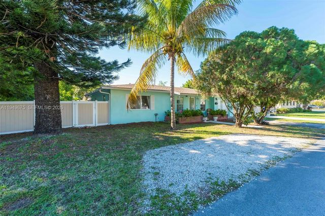 2320 Funston St, Hollywood, FL 33020