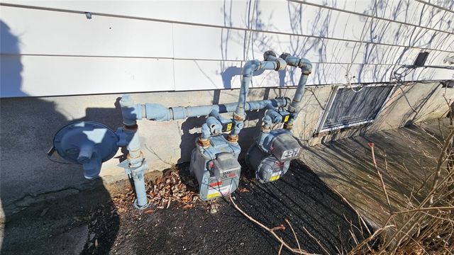 43 N Summit Street, Woonsocket, RI 02895