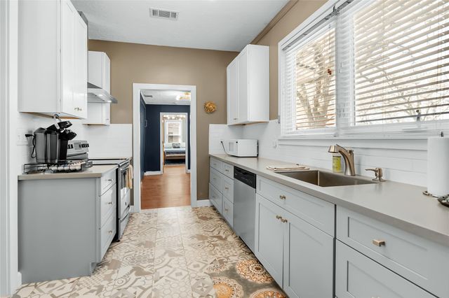 120 Fairway Drive, Bryan, TX 77801