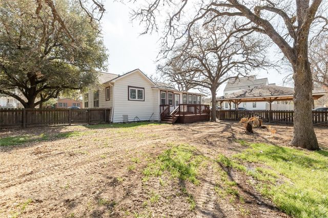 120 Fairway Drive, Bryan, TX 77801