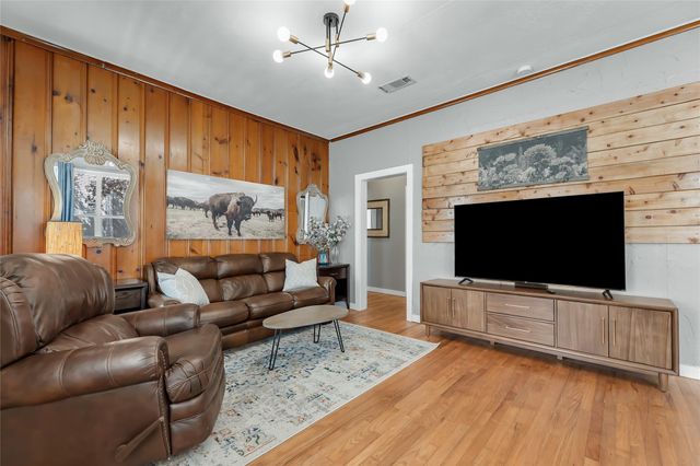 120 Fairway Drive, Bryan, TX 77801