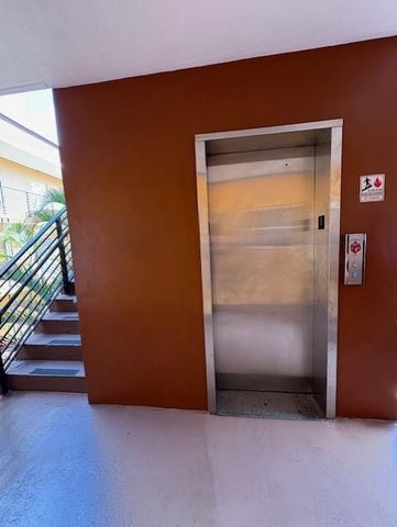 365 NE 125th Street 302, North Miami, FL 33161