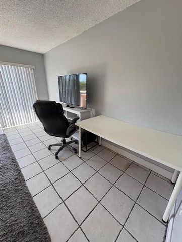 365 NE 125th Street 302, North Miami, FL 33161