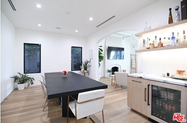 1430 Stearns Drive, Los Angeles, CA 90035