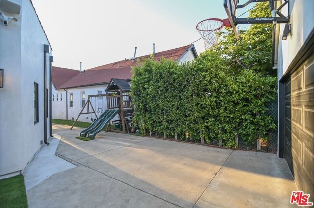 1430 Stearns Drive, Los Angeles, CA 90035