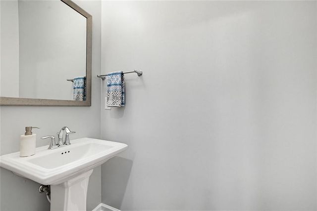 629 Broadview NE Place, Atlanta, GA 30324