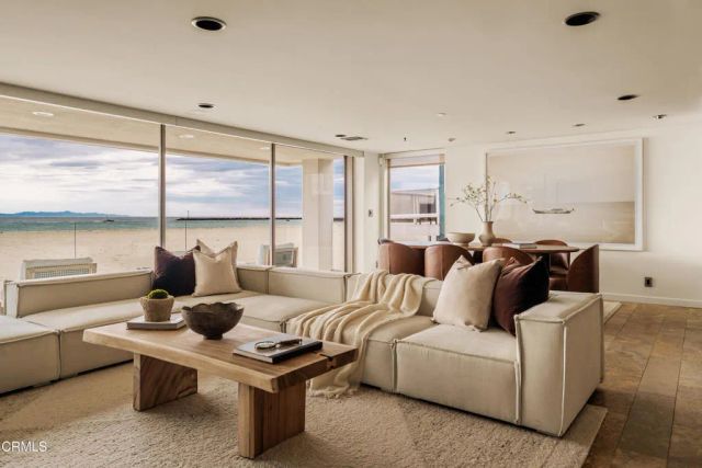 1825 Ocean Drive, Oxnard, CA 93035