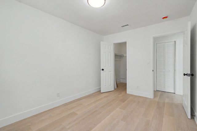 411b NE 57th Court, Oakland Park, FL 33334
