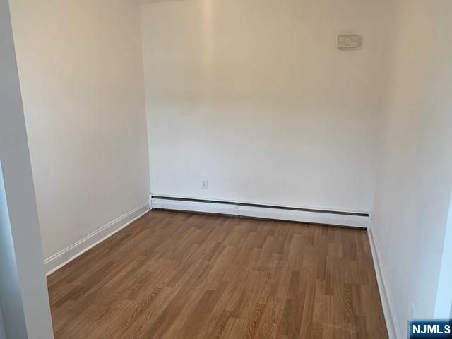 44 Central Avenue, Midland Park, NJ 07432