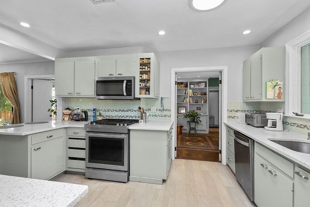 139 Stoney Lea Road, Dedham, MA 02026