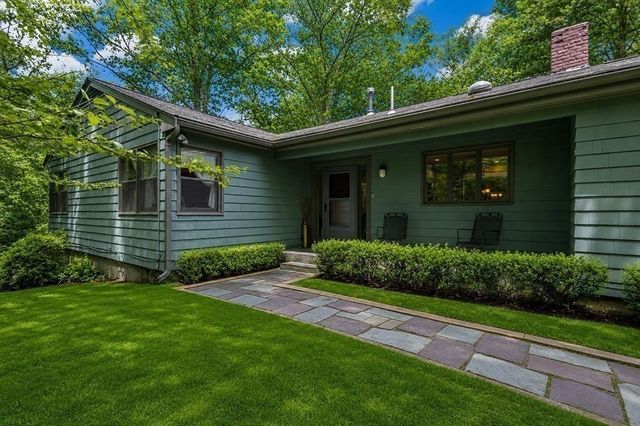 139 Stoney Lea Road, Dedham, MA 02026