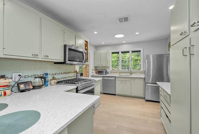 139 Stoney Lea Road, Dedham, MA 02026