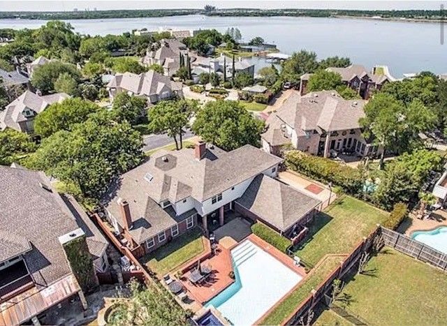 2103 Bay Club Drive, Arlington, TX 76013