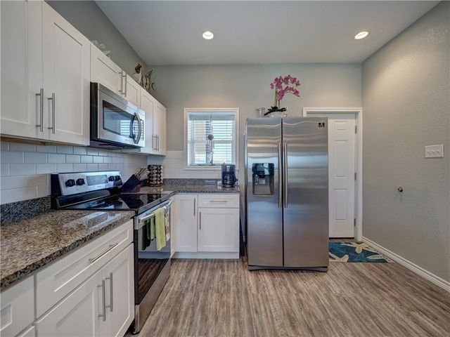 700 Island Retreat 48, Port Aransas, TX 78373