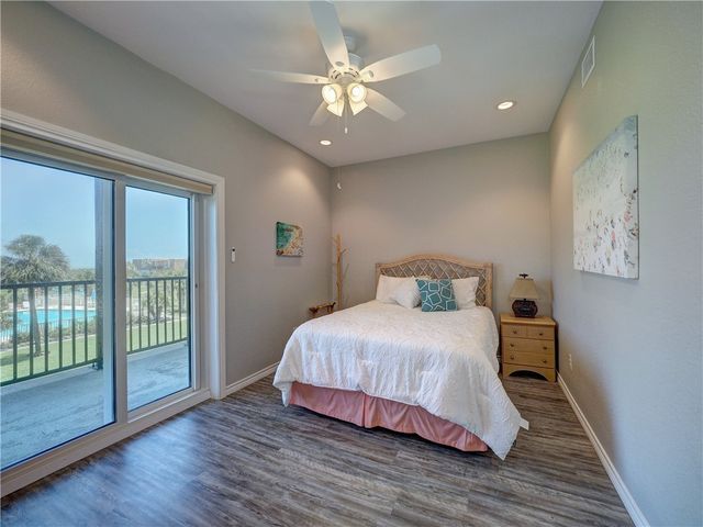 700 Island Retreat 48, Port Aransas, TX 78373