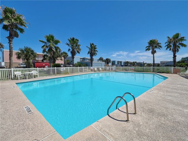 700 Island Retreat 48, Port Aransas, TX 78373