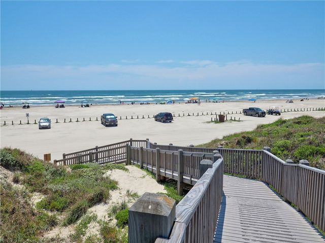 700 Island Retreat 48, Port Aransas, TX 78373