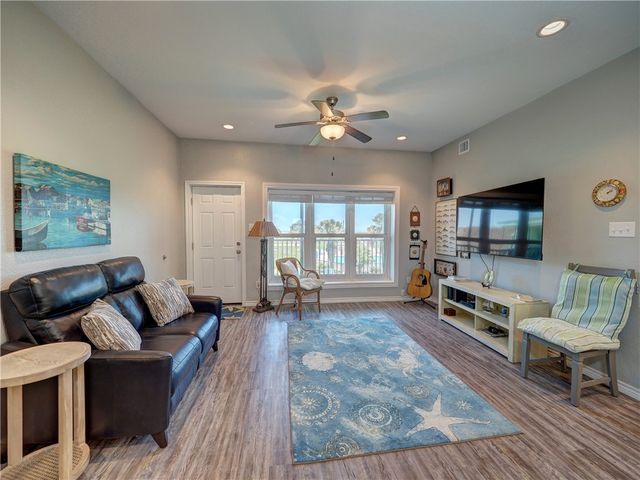 700 Island Retreat 48, Port Aransas, TX 78373
