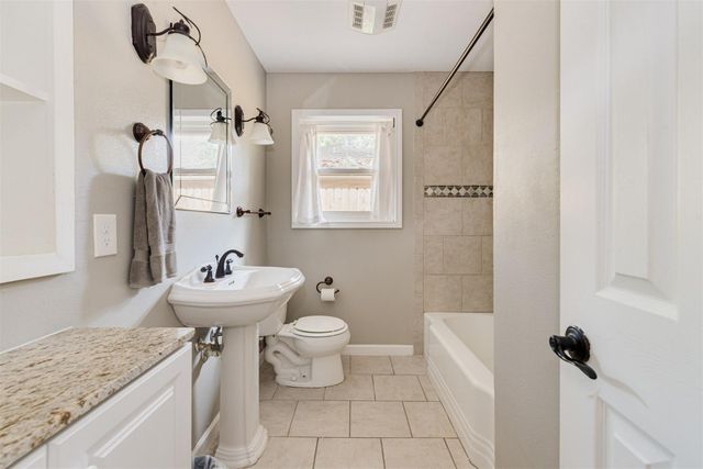 5310 Carew Street, Houston, TX 77096