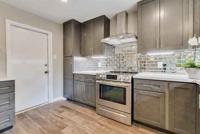 5310 Carew Street, Houston, TX 77096