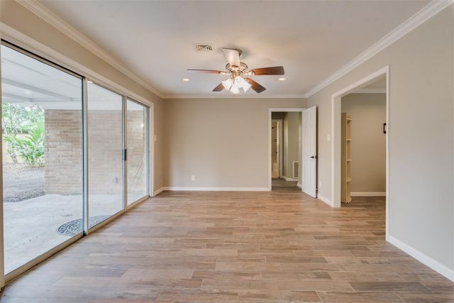 5310 Carew Street, Houston, TX 77096