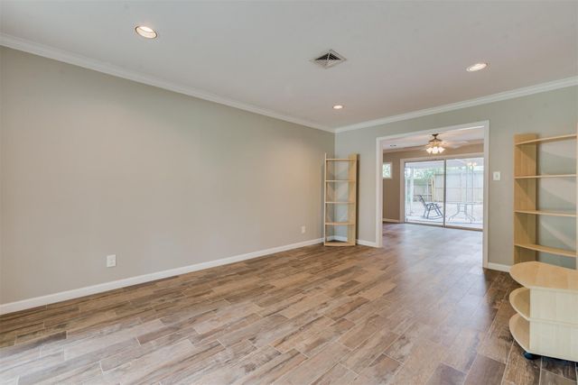 5310 Carew Street, Houston, TX 77096