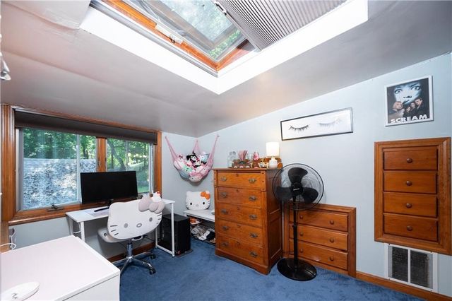 22 Harrison Street, Bristol, RI 02809