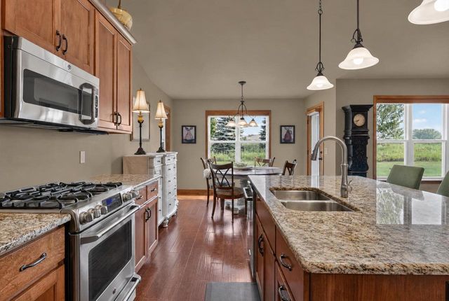5148 HIGH POINT DRIVE, Winneconne, WI 54986