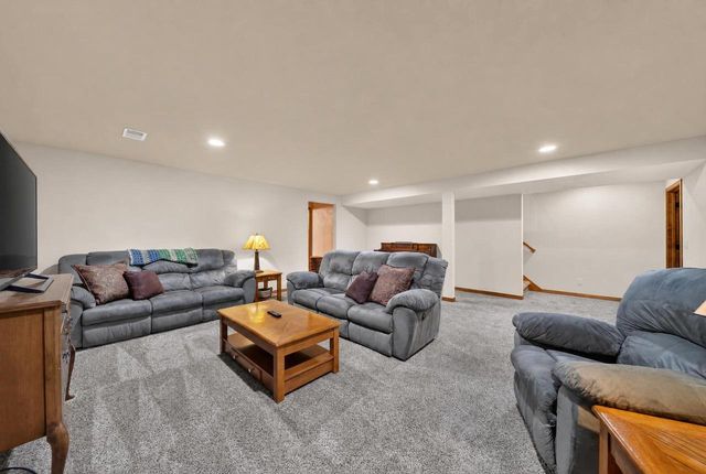 5148 HIGH POINT DRIVE, Winneconne, WI 54986