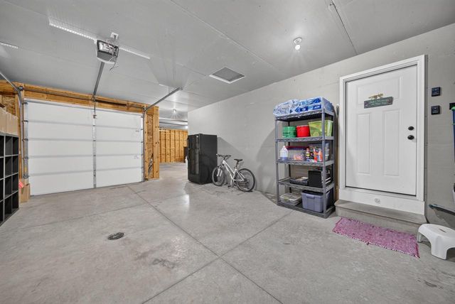 5148 HIGH POINT DRIVE, Winneconne, WI 54986