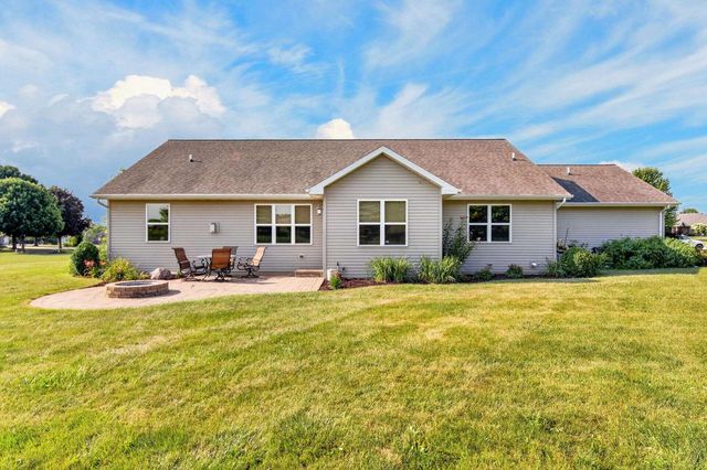 5148 HIGH POINT DRIVE, Winneconne, WI 54986