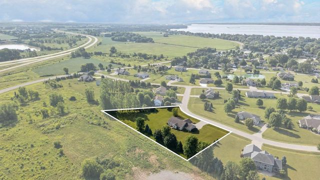 5148 HIGH POINT DRIVE, Winneconne, WI 54986