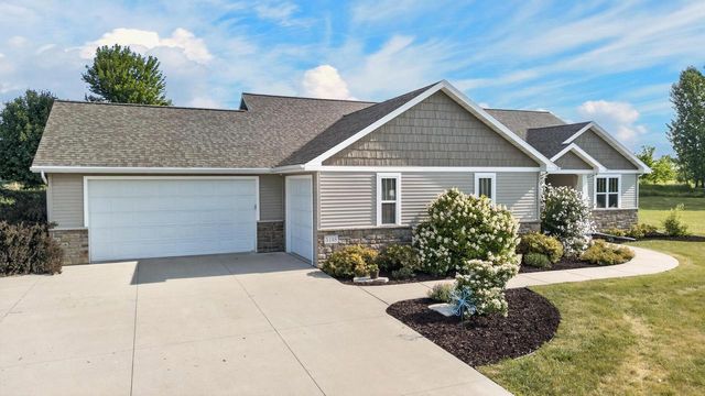 5148 HIGH POINT DRIVE, Winneconne, WI 54986