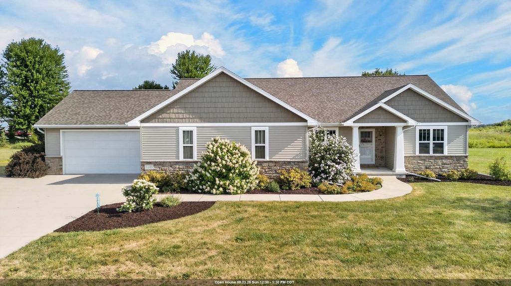 5148 HIGH POINT DRIVE, Winneconne, WI 54986