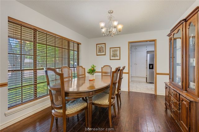 2301 Barak Lane, Bryan, TX 77802