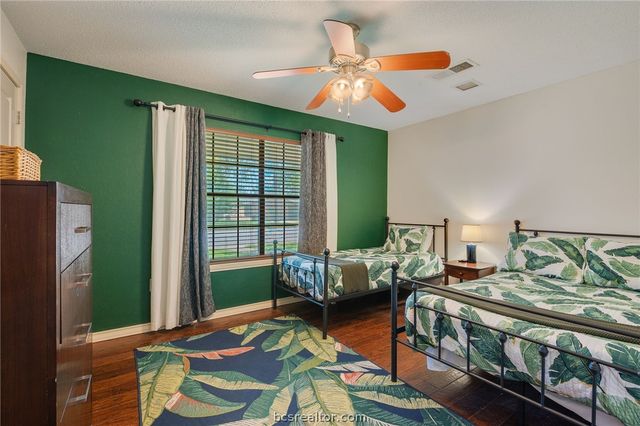 2301 Barak Lane, Bryan, TX 77802