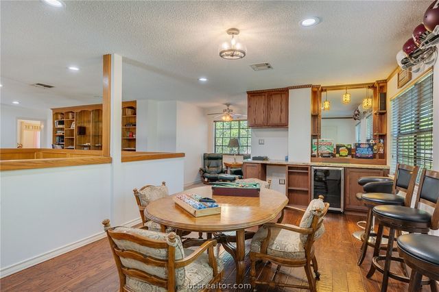 2301 Barak Lane, Bryan, TX 77802