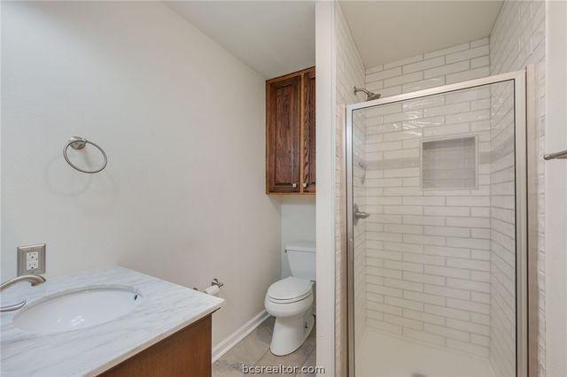 2301 Barak Lane, Bryan, TX 77802