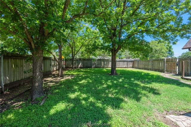 2301 Barak Lane, Bryan, TX 77802