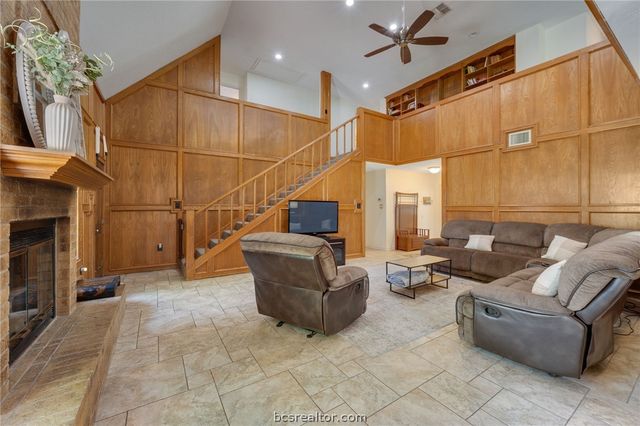 2301 Barak Lane, Bryan, TX 77802