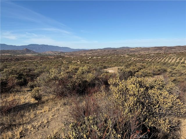 44530 Lewis Valley, Hemet, CA 92544